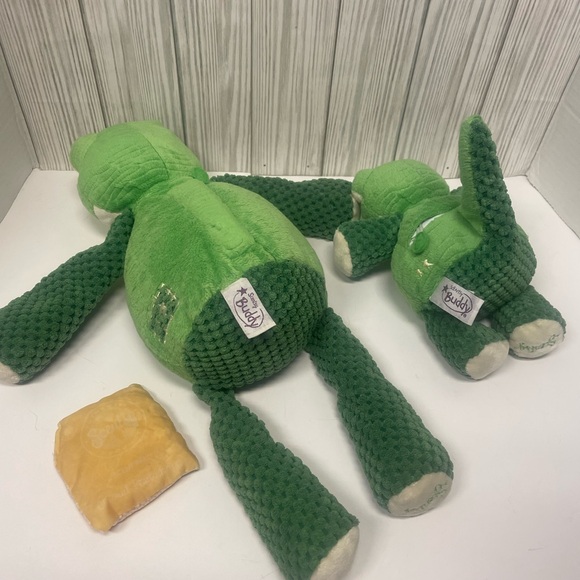 Scentsy Buddy Ribbert the Green Frog Plush Lot - Picture 3 of 5